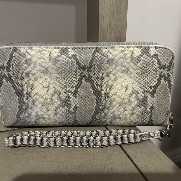 Snakeskin Pattern Women's Clutch - Picture 1 of 1